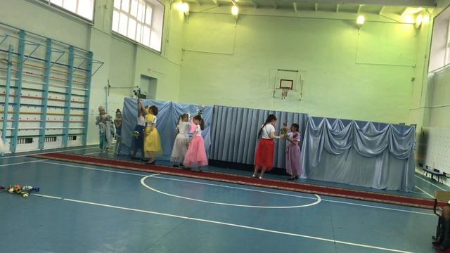 показ мод Красота, скрытая в цветах, посвящается году Экологии, Нижневартовск, автор и постановщик смотреть онлайн