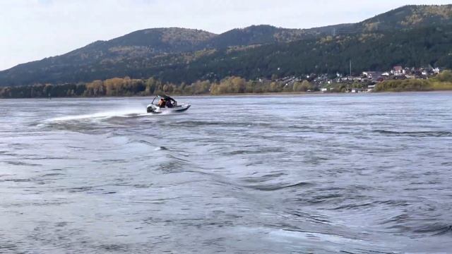 Катер Grizzly 470, Енисей смотреть онлайн