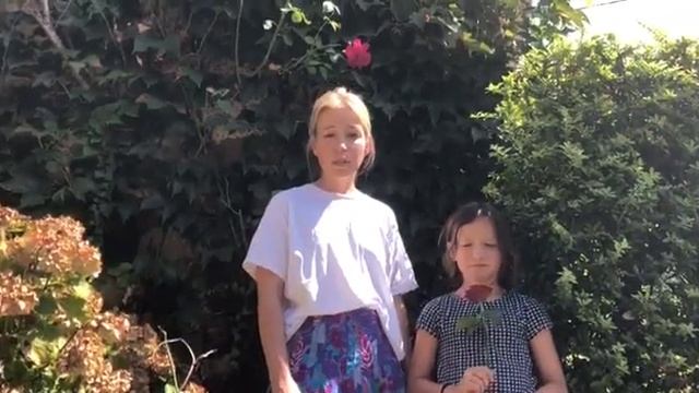 Мария Шалаева с дочкой Евдокией — про акцию «Дети вместо цветов» смотреть онлайн