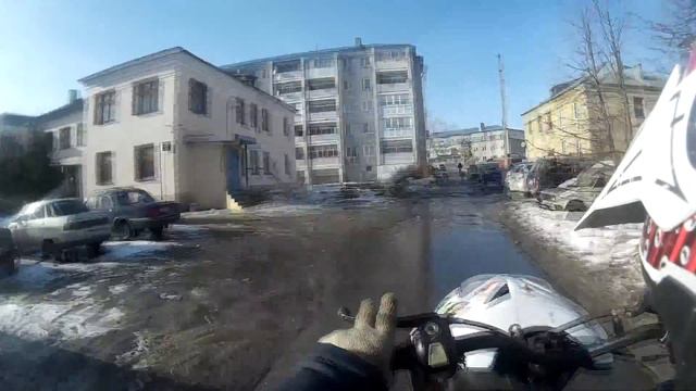 Стант на racer lupus Учусь стантить на скутере смотреть онлайн