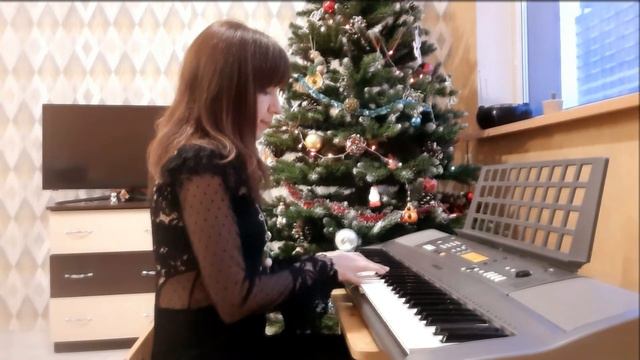 Happy New Year (piano)🌟🎄🍾 смотреть онлайн