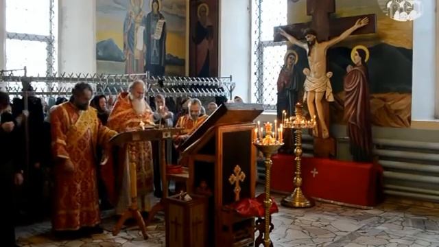 Богослужения в день памяти вмч. Дмитрия Солунского смотреть онлайн