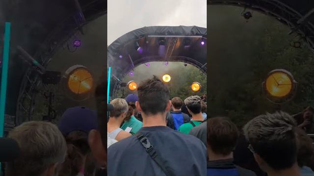 Hannah Diamond - Perfect Picture (Live at Peacock Festival 2022) смотреть онлайн