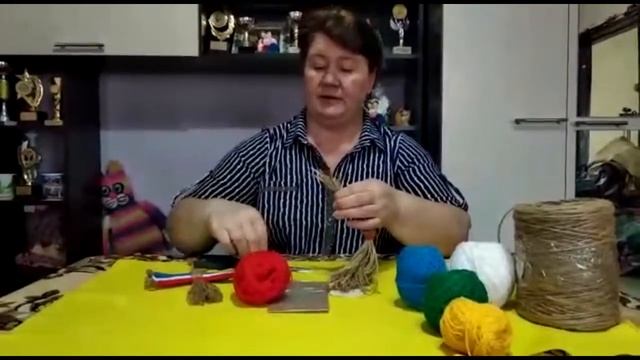 Мастер-класс: Обереговая кукла "Десятиручка" смотреть онлайн