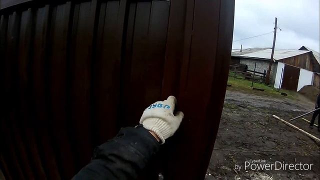 продолжаем строить забор смотреть онлайн