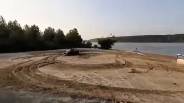 Ваз 2104 дрифт по песку смотреть онлайн