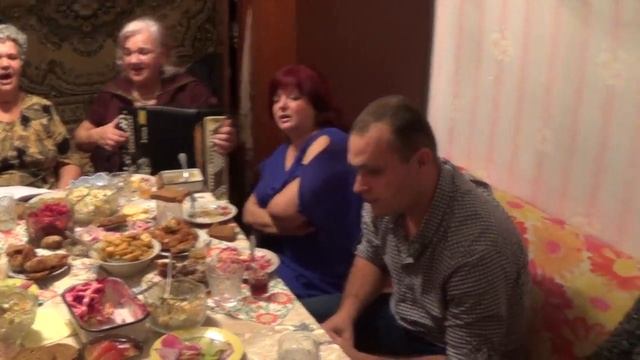 СУПЕРСКАЯ ЗАСТОЛЬНАЯ ПЕСНЯ ПОД БАЯН!! ВЫ ЕЩЕ ТАКУЮ НЕ СЛЫШАЛИ! смотреть онлайн