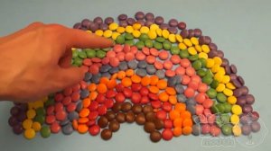 Learn Colours with a Smarties Rainbow & Surprise Nesting Eggs! Opening Surprise Eggs & Kinder Egg