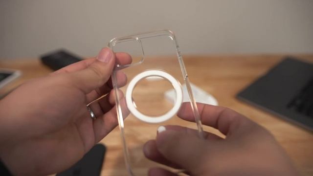 iPhone 12 Pro & Magsafe Cases First Look! смотреть онлайн