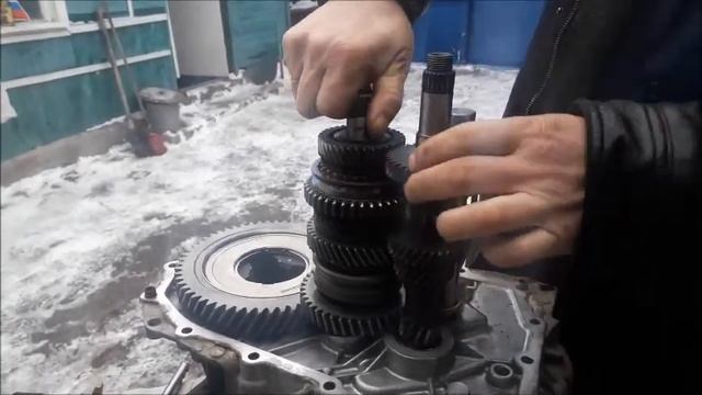 Renault-РЕМОНТ МКПП самому,в гараже!REPAIR of the manual transmission the garage! смотреть онлайн