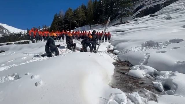 How to Cross a Caravase in Snow Bond Areas. Mountain Survival Training by Himalyan Warrior #manali смотреть онлайн
