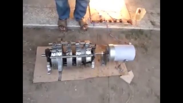 Magnet Motor - Free Energy Selfrunning 2/2 смотреть онлайн