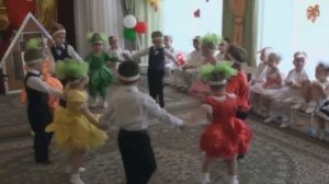Осенний утренник Полька «Овощей» средняя группа