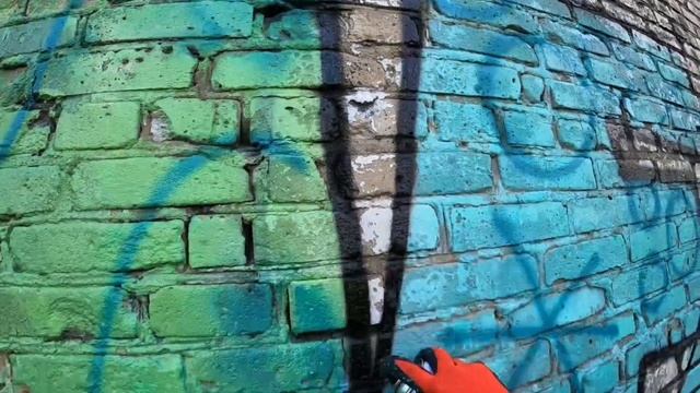 BUDGET GRAFFITI. Граффити бомбинг дешёвой краской