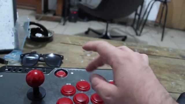 Arcade Stick vs Mando смотреть онлайн