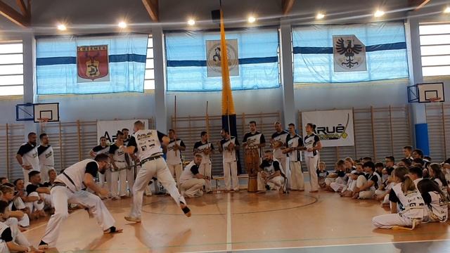 Batizado e Troca de Corda Arue Capoeira. Festival de Verao em Chełmek 2022. Formatura cz.1 смотреть онлайн