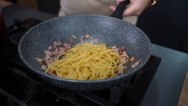Αυτα τα ζυμαρικά με Linguine είναι πιο νόστιμα απο την Carbonara Μυστική συνταγή που τρελαίνει σε 5