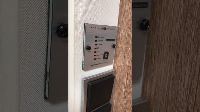 9  Inverter Buttner 1700W (OPTIONAL EXTRA)