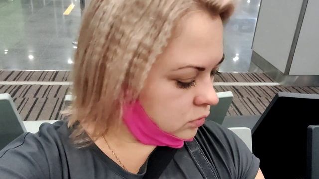 Киев-Борисполь Давка людьми Саша потерял сумку по дороге в аэропорт ? Турция Аэропорт смотреть онлайн