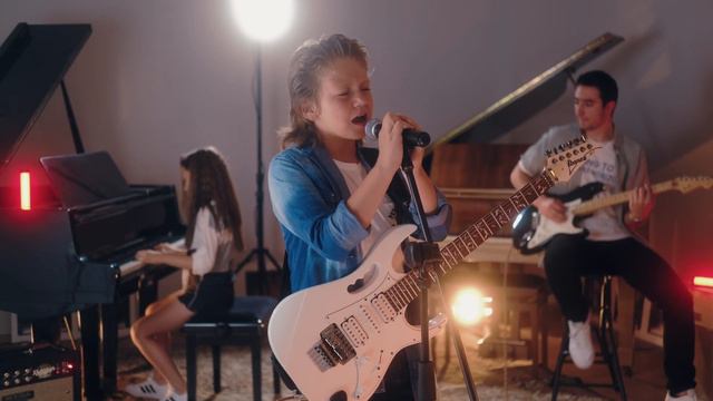 Victor Ivanov - She's Gone - Steelheart - cover смотреть онлайн