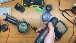 Dyson SV-10, проверка аккумулятора, как достать мотор