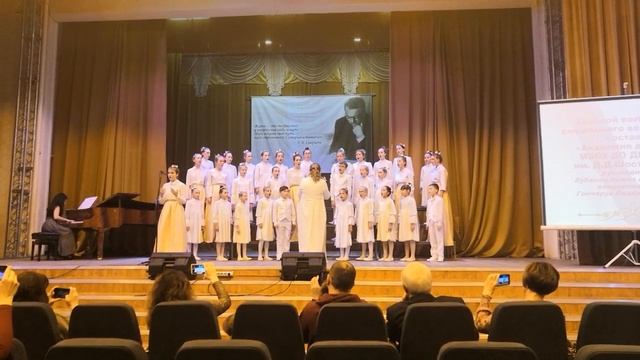 Е. Крылатов Баллада о военных летчицах. Хор Академия детства.mp4 смотреть онлайн