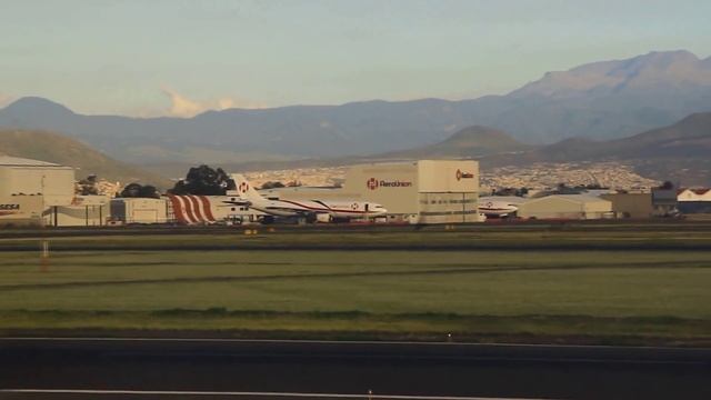 Mexico International Airport - Benito Juarez - Popocatepetl smoking смотреть онлайн