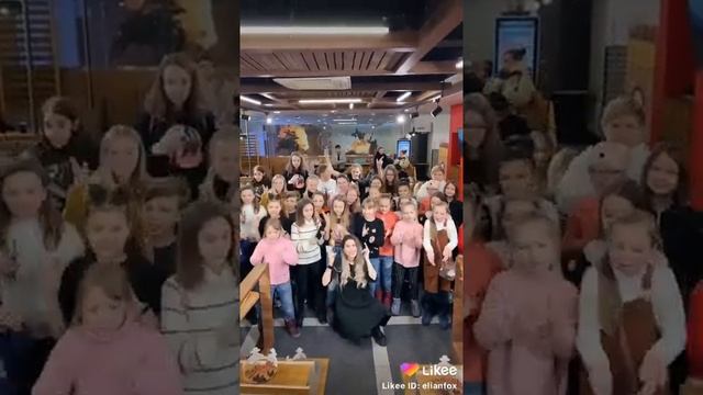 Флешмоб тренды из Likee 2019//Тренды с Лайки 2019//Танцы 2019//Флешмоб 2019 Лайки// смотреть онлайн