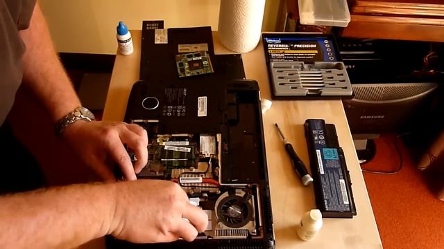 Uszkodzona karta graficzna w laptopie cz1. смотреть онлайн