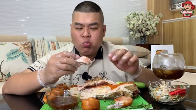 Một Mình Mập Xử Nguyên Con Heo Sữa Quay 3Kg Thịt Béo Ngậy Da Giòn Rôm Rốp смотреть онлайн