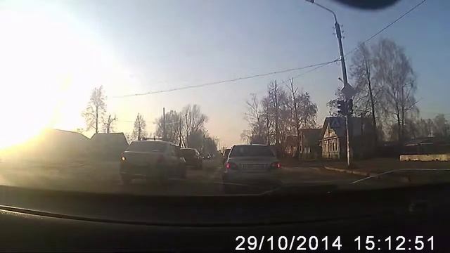 По Выксе на Рено Логан с пистолетом 29.10.2014 смотреть онлайн