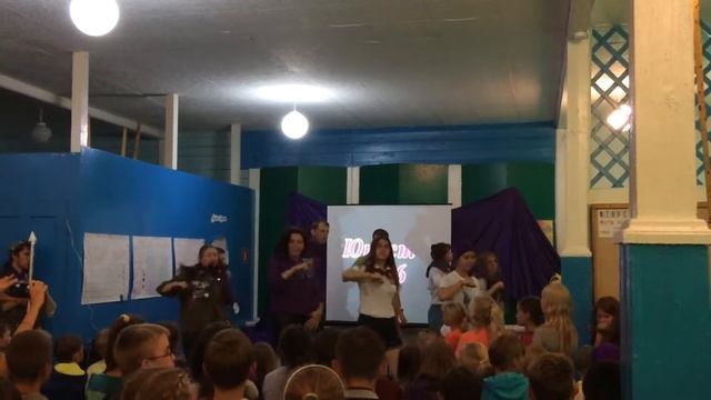 Танец вожатых в лагере смотреть онлайн