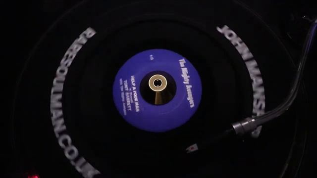 Tony Barrett - Help A Poor Man - The Mighty Avengers : KC 1515 (45s) смотреть онлайн