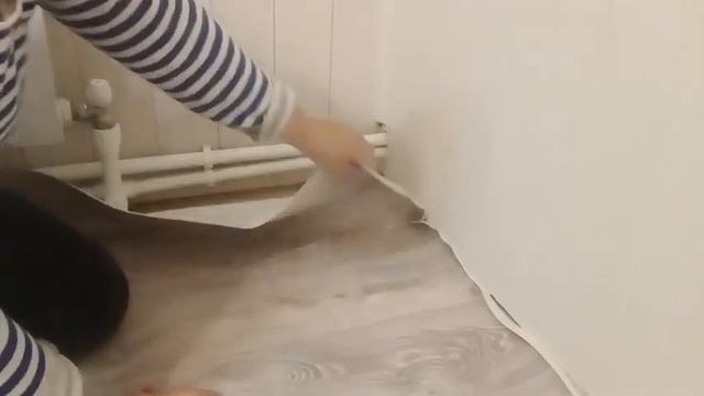 Как Танюшка кладет линолеум смотреть онлайн