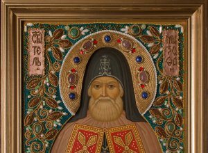 Обзор иконы святого Митрофана Воронежского в окладе.