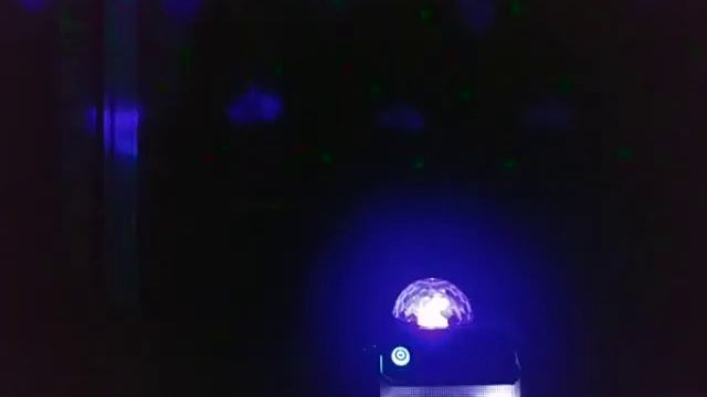 Ion ISP86 Insta Party Rechargeable Bluetooth Wireless Speaker смотреть онлайн