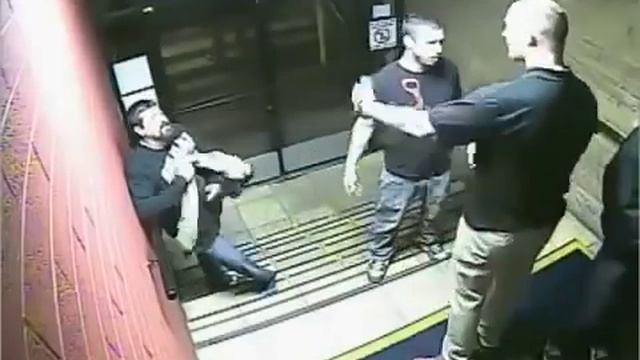 разборки с охраной клуба.