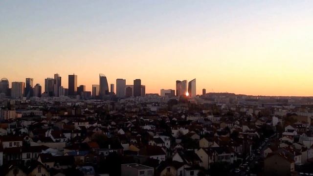 Paris La Défense vue du 08/11/2015 смотреть онлайн
