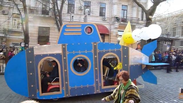 Юморина в Одессе - Дерибасовская (карнавал на 1 апреля). смотреть онлайн