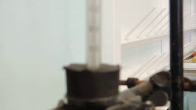 Синтез бромэтана, собранная конструкция, часть 1 смотреть онлайн