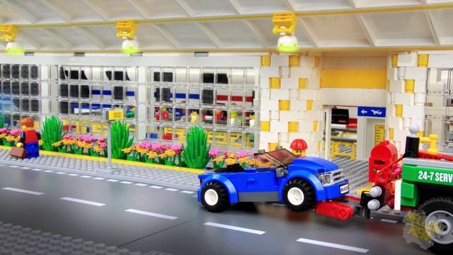 Lego Microchip Theft - Yellow Men смотреть онлайн