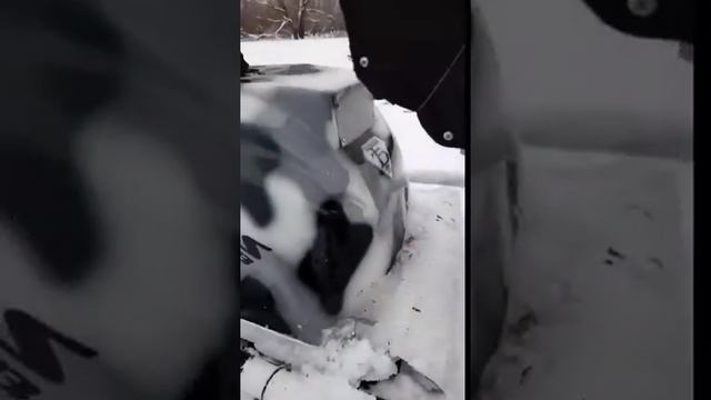 Мотобуксировщик помогает по дому смотреть онлайн