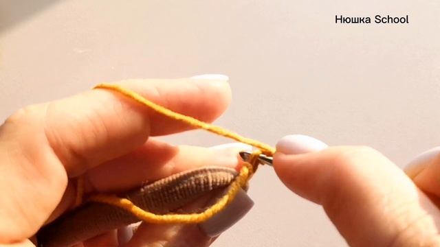 Повязка на голову крючком. Узор крючком. Ленточка крючком. смотреть онлайн