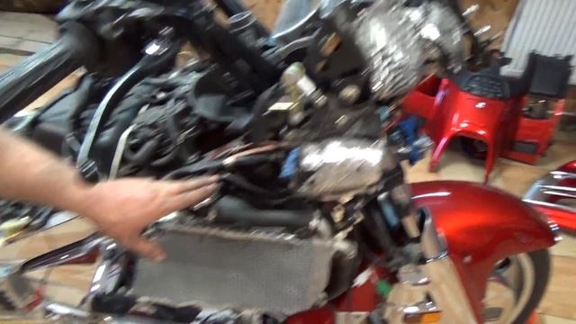 HONDA GOLDWING GL1800 ПОДГОТОВКА К СНЯТИЮ ДВИГАТЕЛЯ   GOLDWING ENGINE ASSEMBLY   ЧАСТЬ 1.mp4