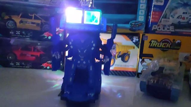 Unboxing Mainan Mobil Mobilan Polisi, truck Optimus, Excavator, dan Tank. смотреть онлайн