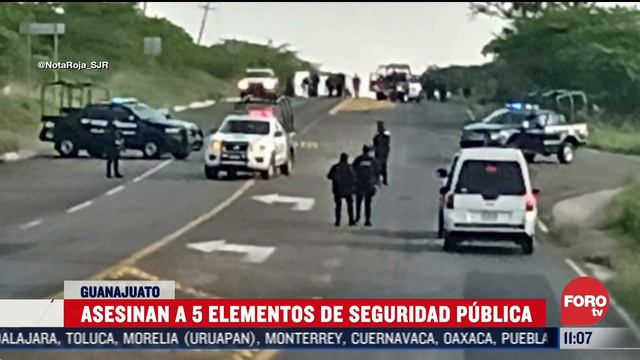 Asesinan a cinco policías en Apaseo el Grande - Por las Mañanas смотреть онлайн