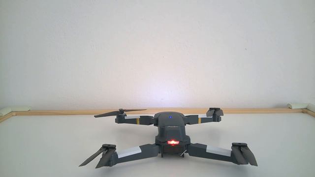 How to Install Propellers in Correct Order on Mavic Clone Eachine E58 (aka QuadAir, Drone X Pro)? смотреть онлайн
