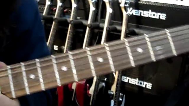 GUITARRA ELECTRICA IMPERIAL EXPLORER KRAMER en KAIRON MUSIC Instrumentos Musicales en ITUZAINGO смотреть онлайн