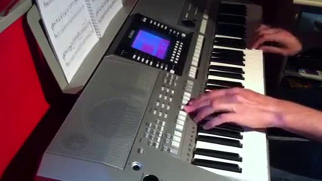 Lambada/Piano PSR S-710 смотреть онлайн