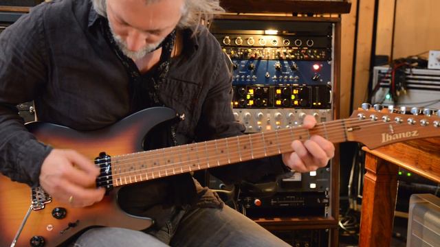 Ibanez AZ24027 TFF - Sound Demo (no talking) смотреть онлайн